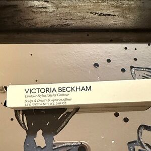 NIB Victoria, Beckham contour stylus in travertine